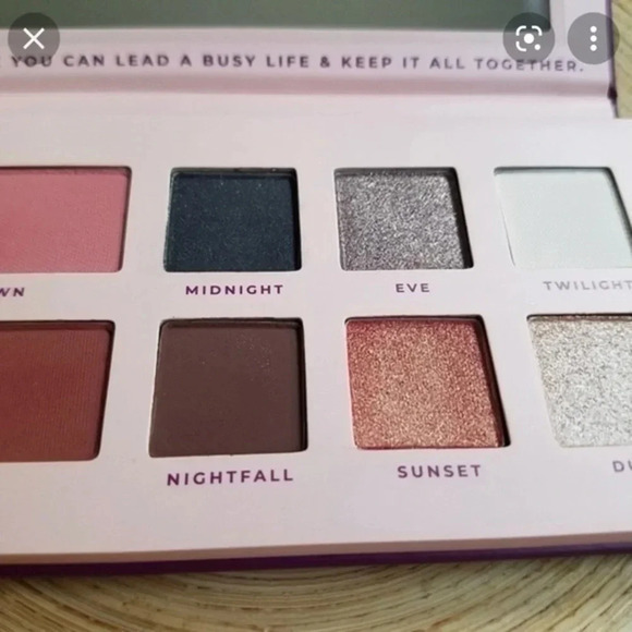 Blinc eyeshadow palette,  brand new - Picture 1 of 3